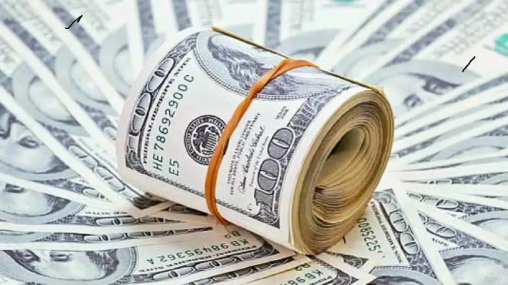 تحركات السوق.. سعر الدولار والعملات العربية مقابل الجنيه المصري في تعاملات السبت